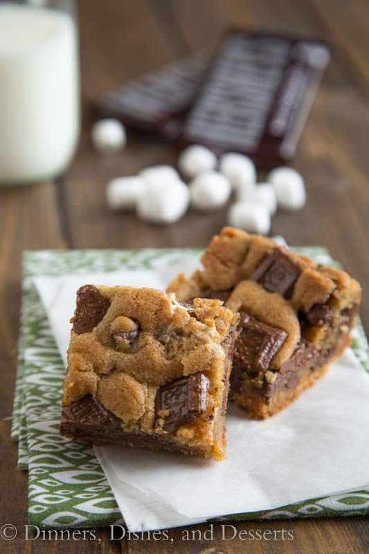 S'mores Cookie Bars {Dinners, Dishes, and Desserts}