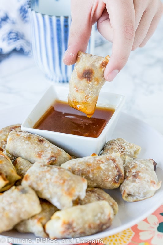 baked wontons in dipping sauce