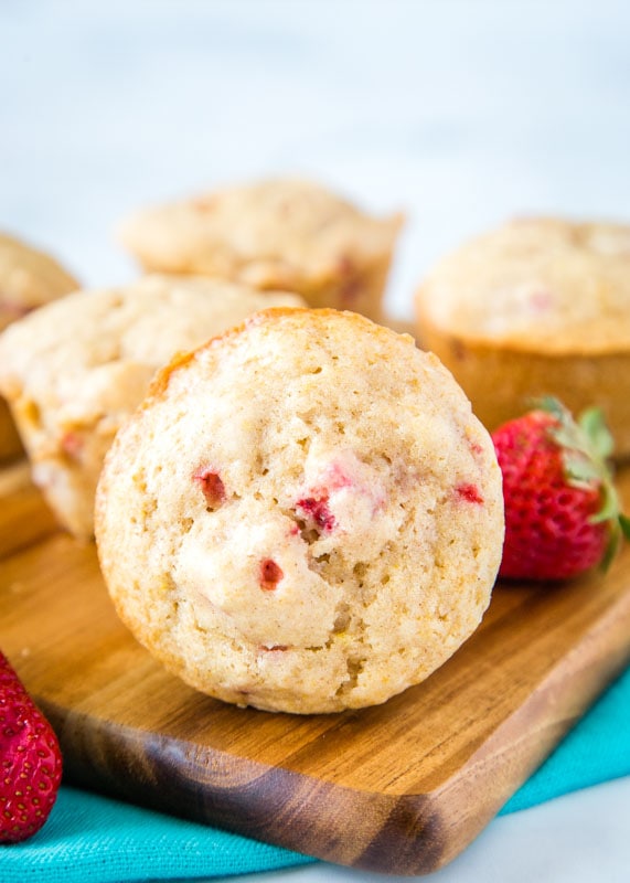 Easy muffin recipe with strawberries