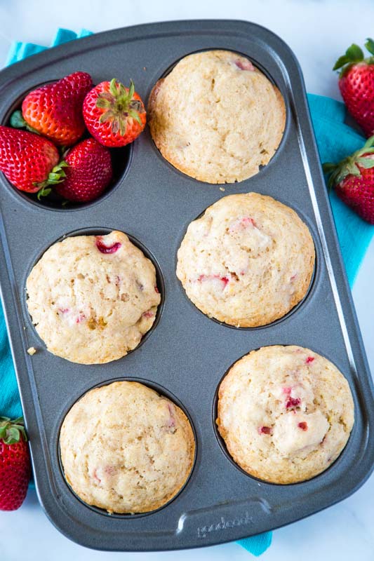 Strawberry muffin recipe to make with fresh berries