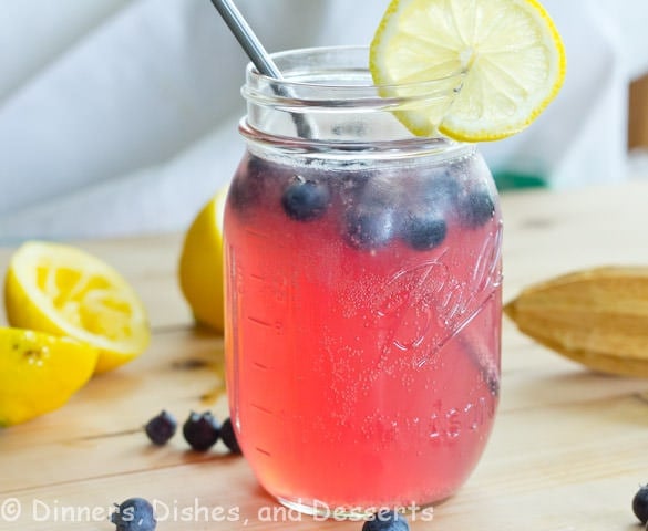 Sparkling Blueberry Lemonade