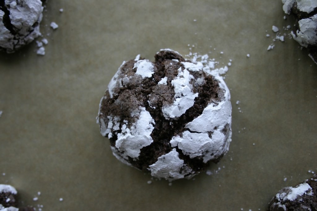brownie crackle top cookies