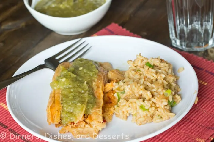 tamales with green chili sauce