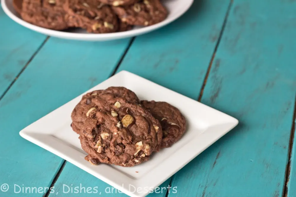 mint chocolate pudding cookies on a plate