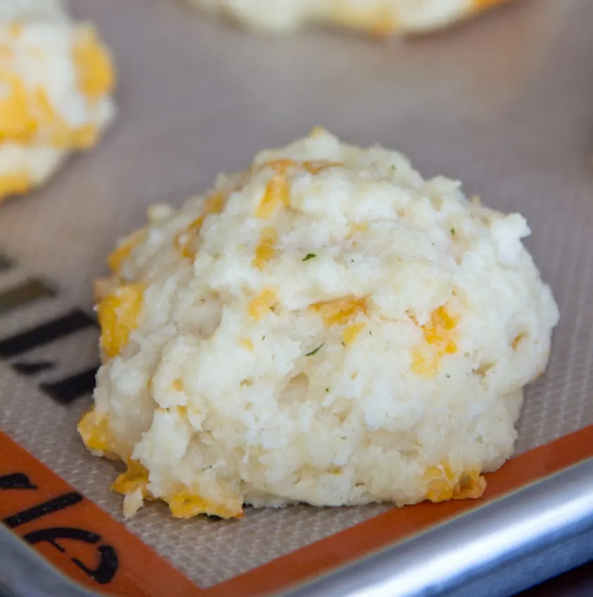 Cheddar Bay Biscuits - a quick and easy homemade Cheddar Bay Biscuit recipe, just like at Red Lobster