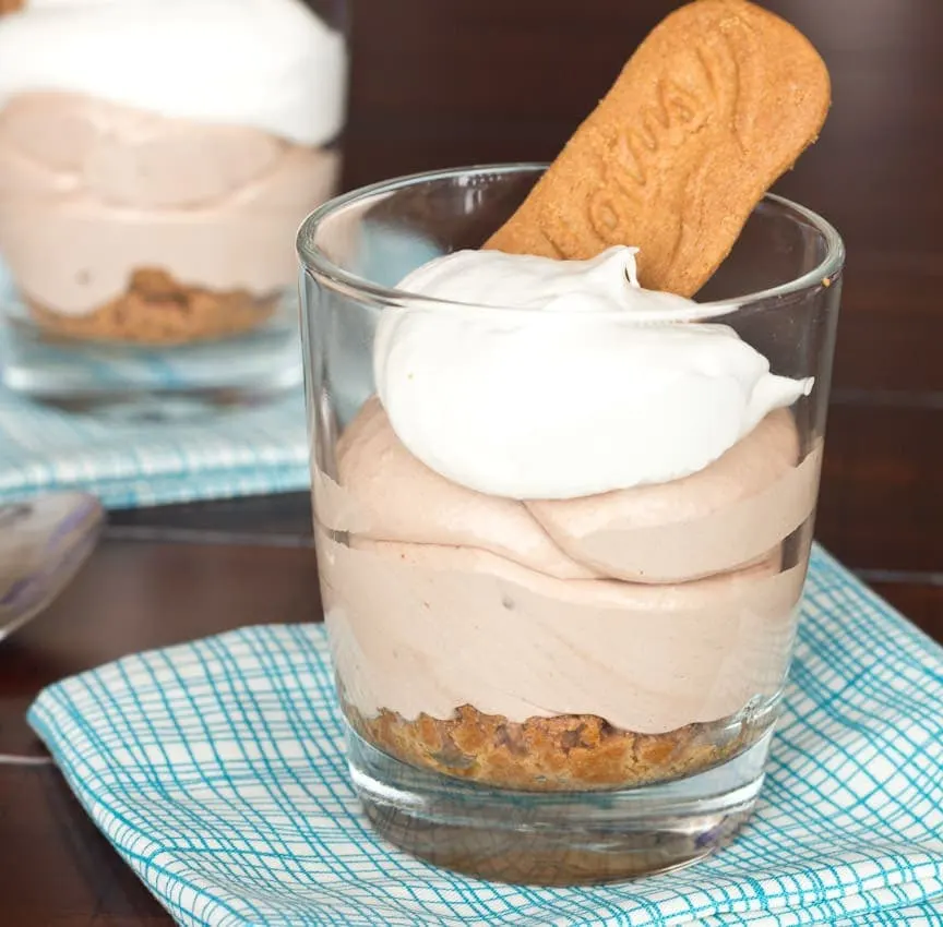 nutella mousse cups in a jar