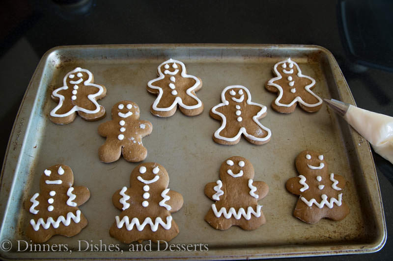 gingerbread men in a pan