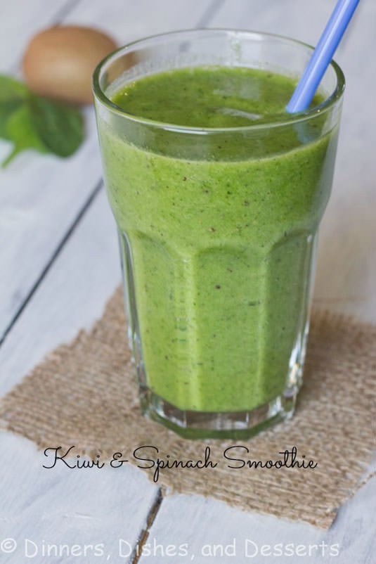 Kiwi & Spinach Smoothie - all the goodness of a green smoothie, but tastes just like a kiwi!