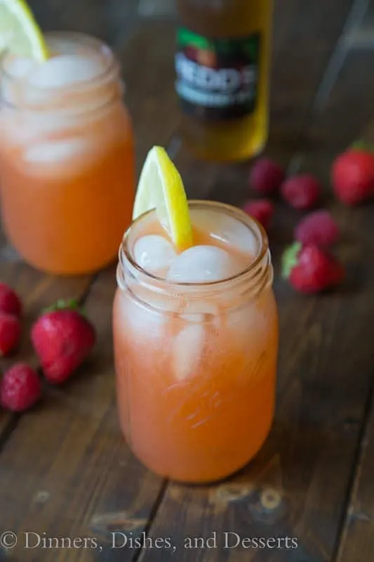 Mixed Beery Lemonade - fruity and refreshing for summer!