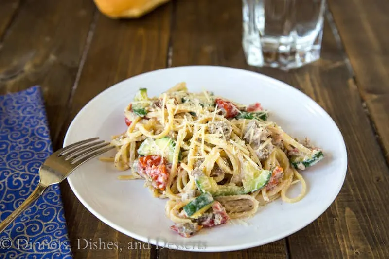 Creamy Zucchini, Tomato & Ricotta Pasta {Dinners, Dishes, and Desserts}
