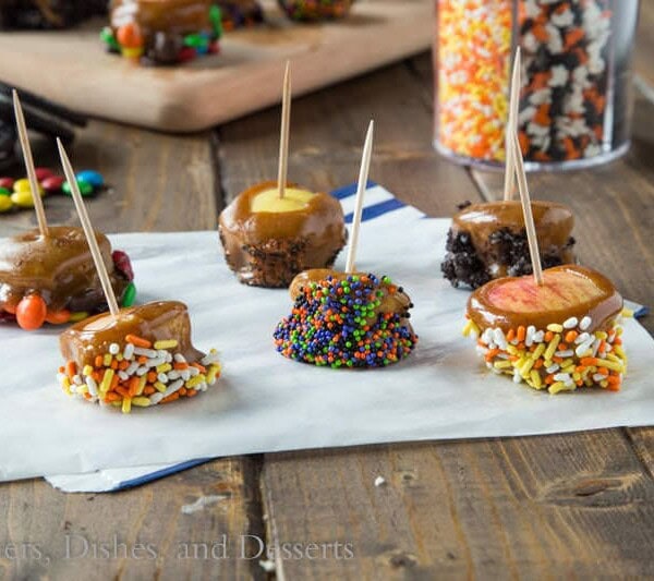 Mini Caramel Apples - how cute for fall!