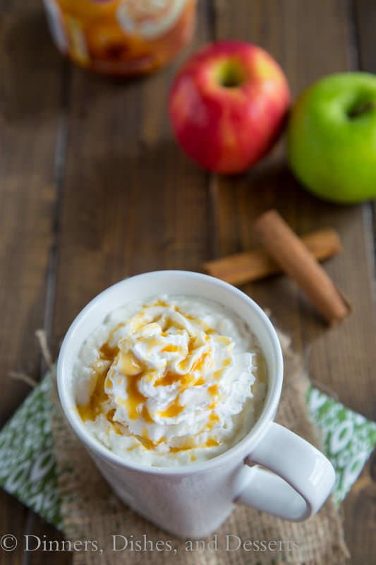 Hot Caramel Apple Cider - caramel and apples are a match made in heaven!