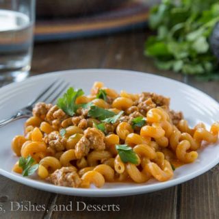 Enchilada Pasta Skillet {Dinners, Dishes, and Desserts}