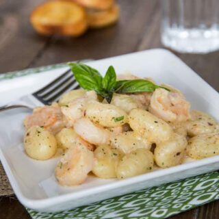 Gnocchi Shrimp Scampi - dinner is ready in less than 15 minutes, and tastes like it came from a restaurant.
