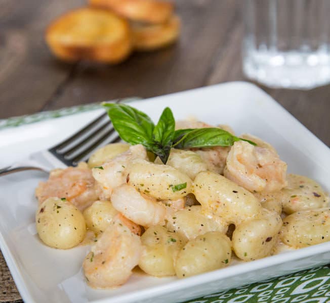 Gnocchi Shrimp Scampi - quick comforting dinner the whole family will devour