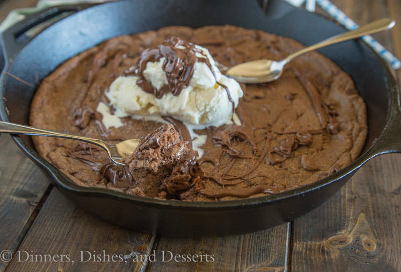 Nutella Skillet Cookie {Dinners, Dishes, and Desserts}