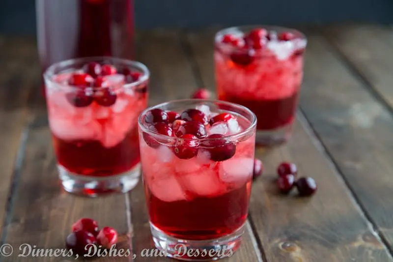 Cranberry Vodka Cocktail {Dinners, Dishes, and Desserts}
