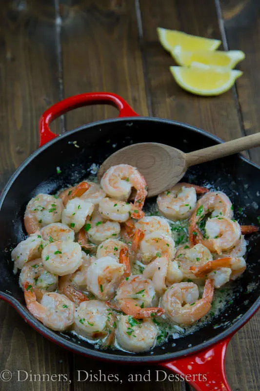 Lemon Garlic Shrimp - dinner is ready in 10 minute! Shrimp sauteed in garlic butter and finished with lemon juice. So easy!