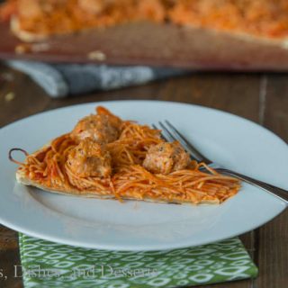 Spaghetti & Meatballs Pizza {Dinners, Dishes, and Desserts}