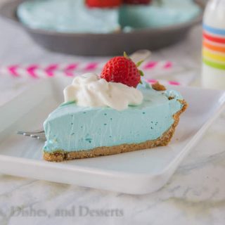 Mixed Berry Kool-Aid Pie {Dinners, Dishes, and Desserts}