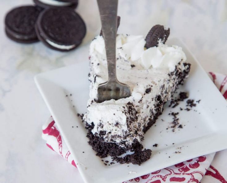 No Bake Oreo Cheesecake {Dinners, Dishes, and Desserts}