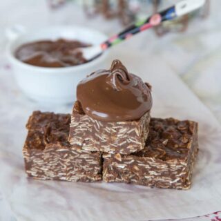 nutella no bake bars on a plate