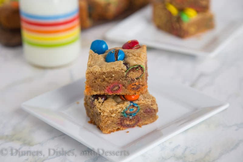 M&M Peanut Butter Bars {Dinners, Dishes, and Desserts}