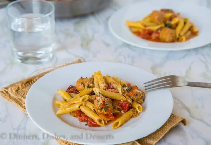 One Pot Pasta {Dinners, Dishes, and Desserts}