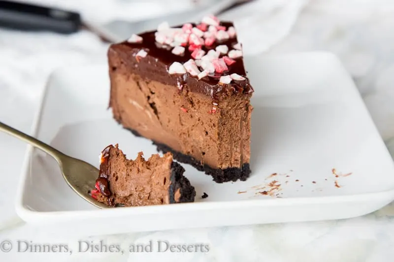 Peppermint Chocolate Cheesecake {Dinners, Dishes, and Desserts}