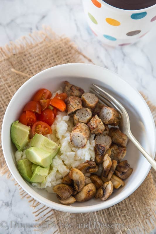 Breakfast Bowls with Chicken Sausage and Egg Whites - a super healthy, hearty breakfast with egg whites, sauteed mushrooms, diced tomatoes, and chicken sausage.