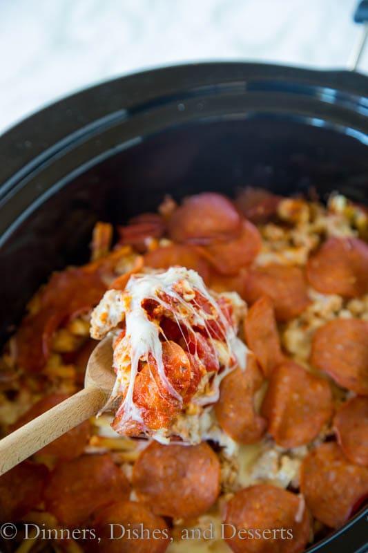 slow cooker pizza pasta in a slow cooker