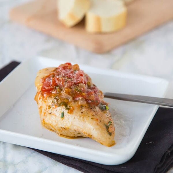 Tuscan Chicken Recipe - a super easy, one pan chicken recipe. Tons of great flavors, healthy, and delicious!