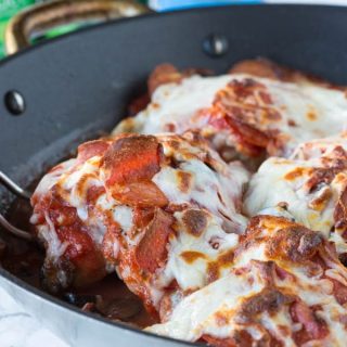 One Pan Dinner Recipes - easy dinner recipes that are cooked in one pan and is 30 minutes or less! Easy clean up and a happy family!