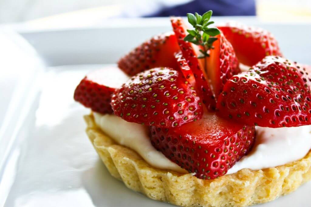 Brown Sugar Strawberries and Cream Tarts {Foodie with Family}