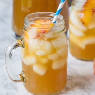 Peach Tea Punch - a refreshing and summery punch that is perfect for hot days! And even better with fresh summer peaches.