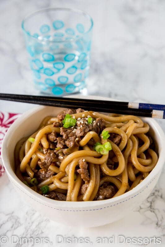 Garlic Beef Noodle Bowls - an Asian style noodle bowl with lots of garlic, that is ready in just minutes! Great for busy nights.