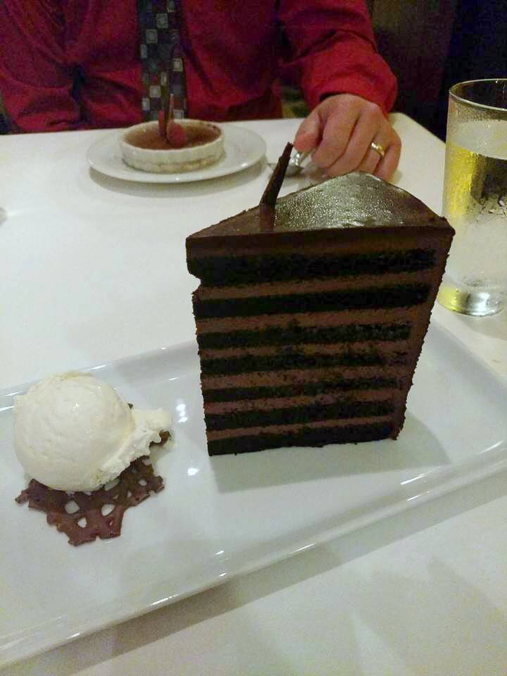 Dining Guide Pride of America - Cagney's 7 layer chocolate cake