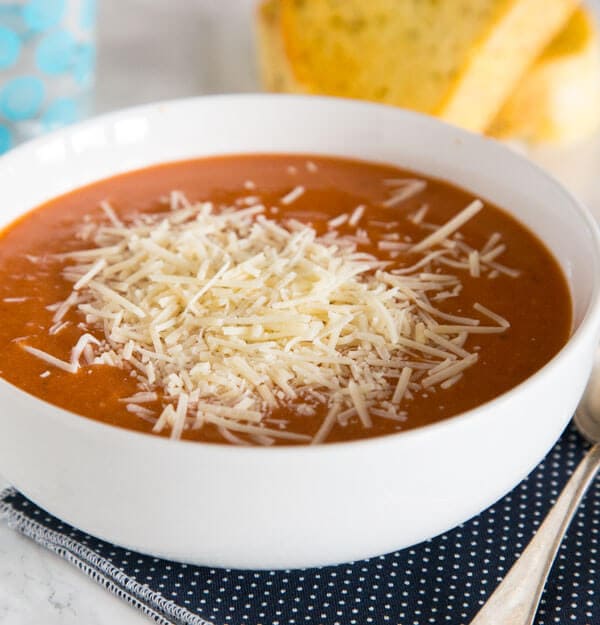 Creamy Tomato Soup - super easy tomato soup recipe you can make in the crock pot or on the stove top. Great for a quick dinner or lunch.