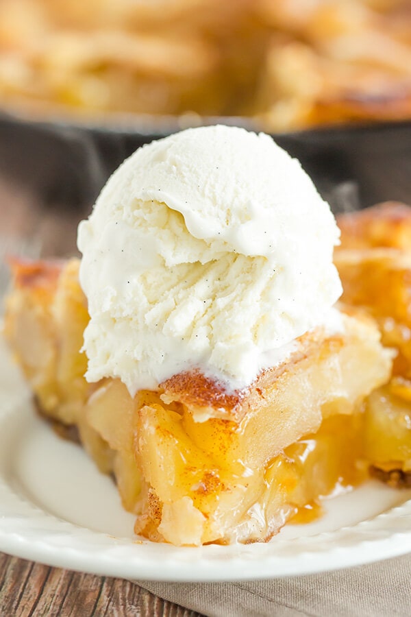 Skillet Apple Pie {Brown Eyed Baker}