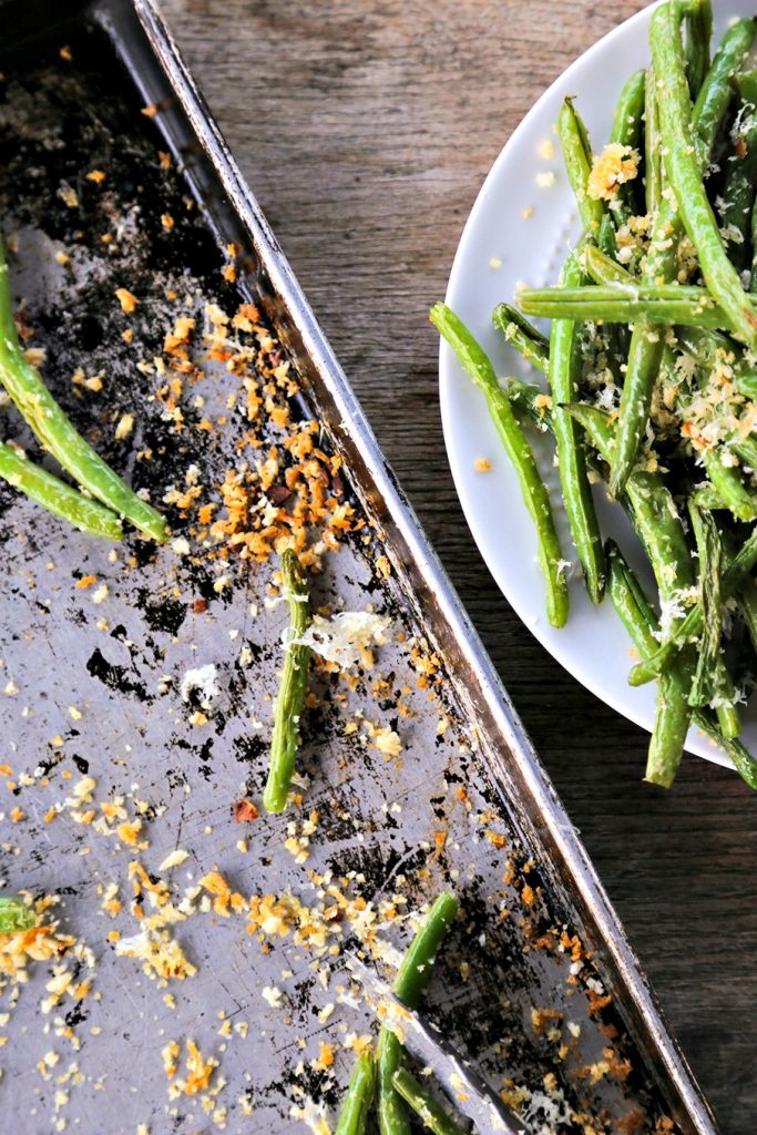 Garlic Parmesan Green Beans {Foodie with Family}