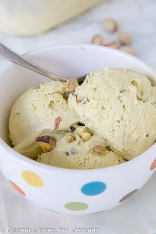 Homemade Pistachio Ice Cream - great for eating a bowl of, or sandwiching between cookies!