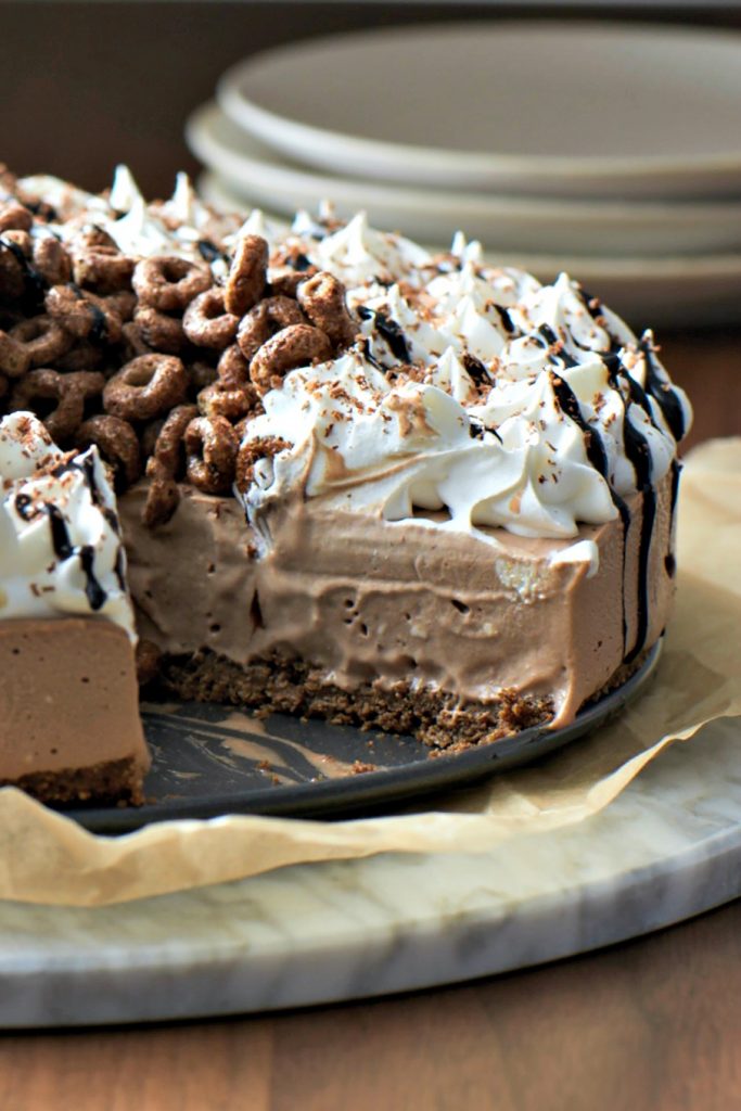 10 Minute Creamy Chocolate Ice Box Pie {Foodie with Family}