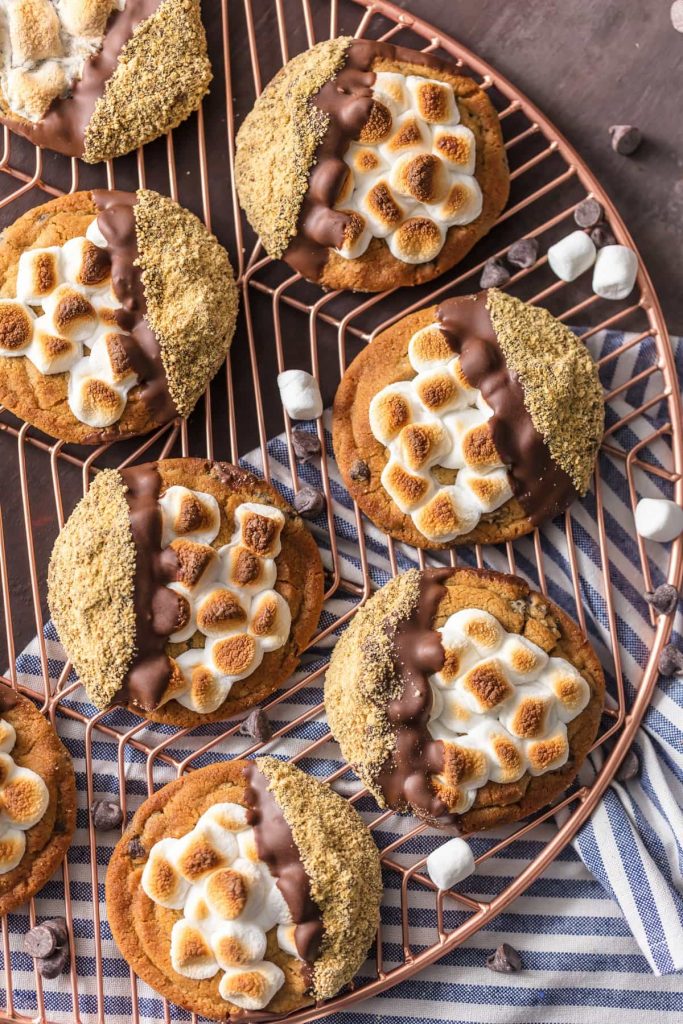 Easy S'more Cookies {The Cookie Rookie}