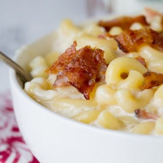 Bacon Macaroni and Cheese - super creamy stove top mac and cheese with plenty of smokey bacon. Pure comfort food that is ready in minutes!