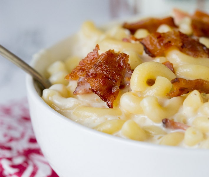 Bacon Macaroni and Cheese - super creamy stove top mac and cheese with plenty of smokey bacon. Pure comfort food that is ready in minutes!