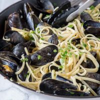 Steamed mussels - an easy mussels recipe for any night of the week.