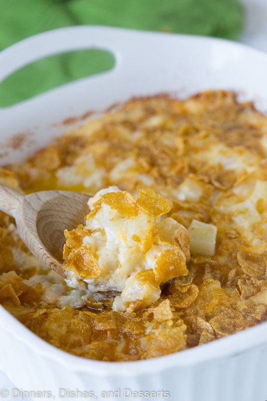 Baked Potato Casserole – a cheesy potato casserole that is great for entertaining, potlucks, or even busy weeknights. Comforting, delicious, and a family favorite.