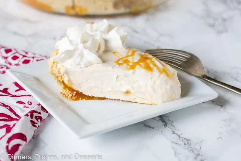 Vanilla Caramel Pie - not your average caramel pie. Super creamy and great for entertaining
