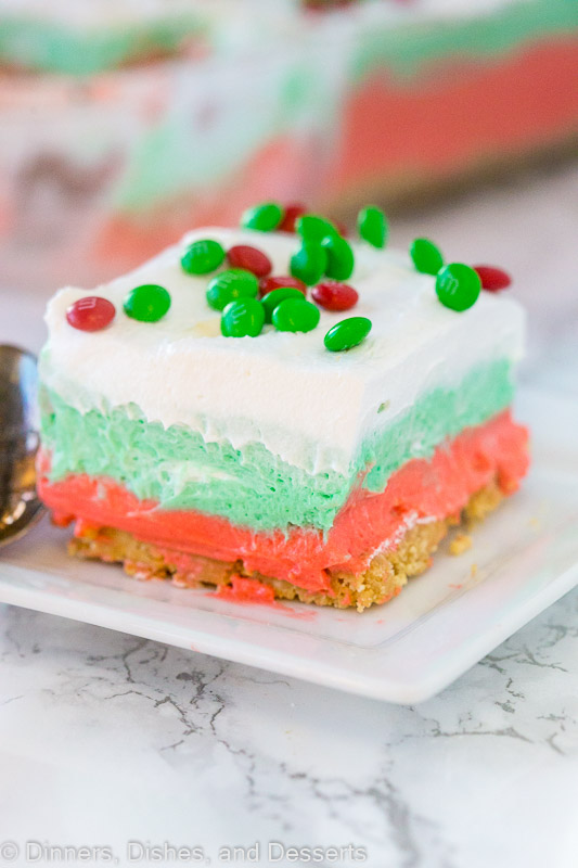 Christmas Lasagna Dessert Recipes - creamy layers ready for the holidays.