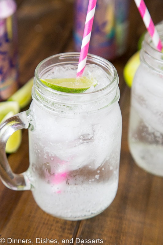 Vodka Soda in mason jar